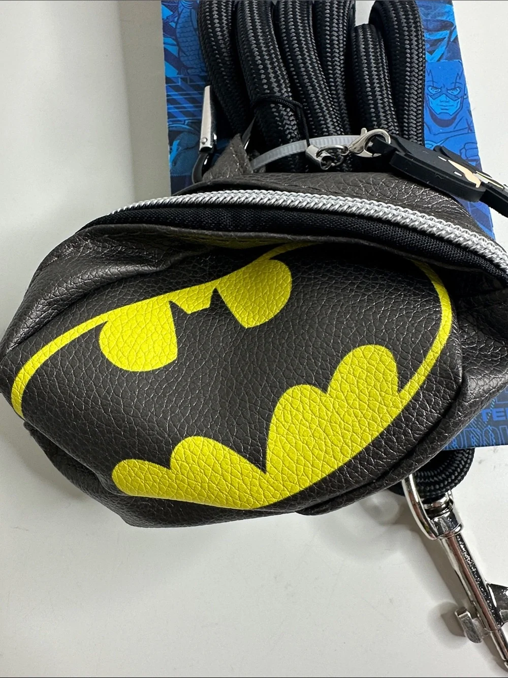 DC Black and Yellow Batman Rope Leash with Logo Dispenser